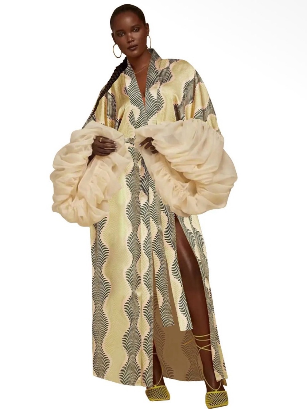 Luxurious Cream Printed Kimono Robe with Ruffled Sleeves